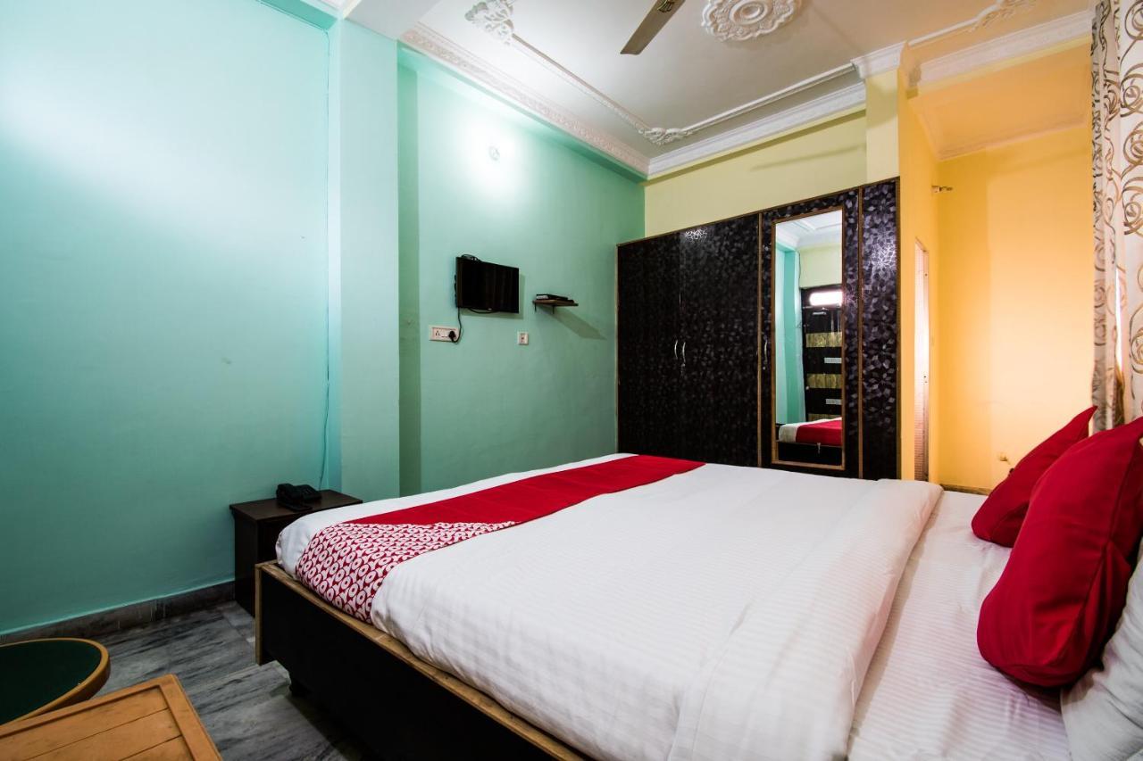 Oyo 24087 Viraj Hotel Danapur Экстерьер фото